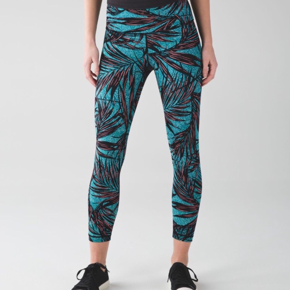 RARE LULULEMON LUXTREME HIGHTIMES LEGGINGS